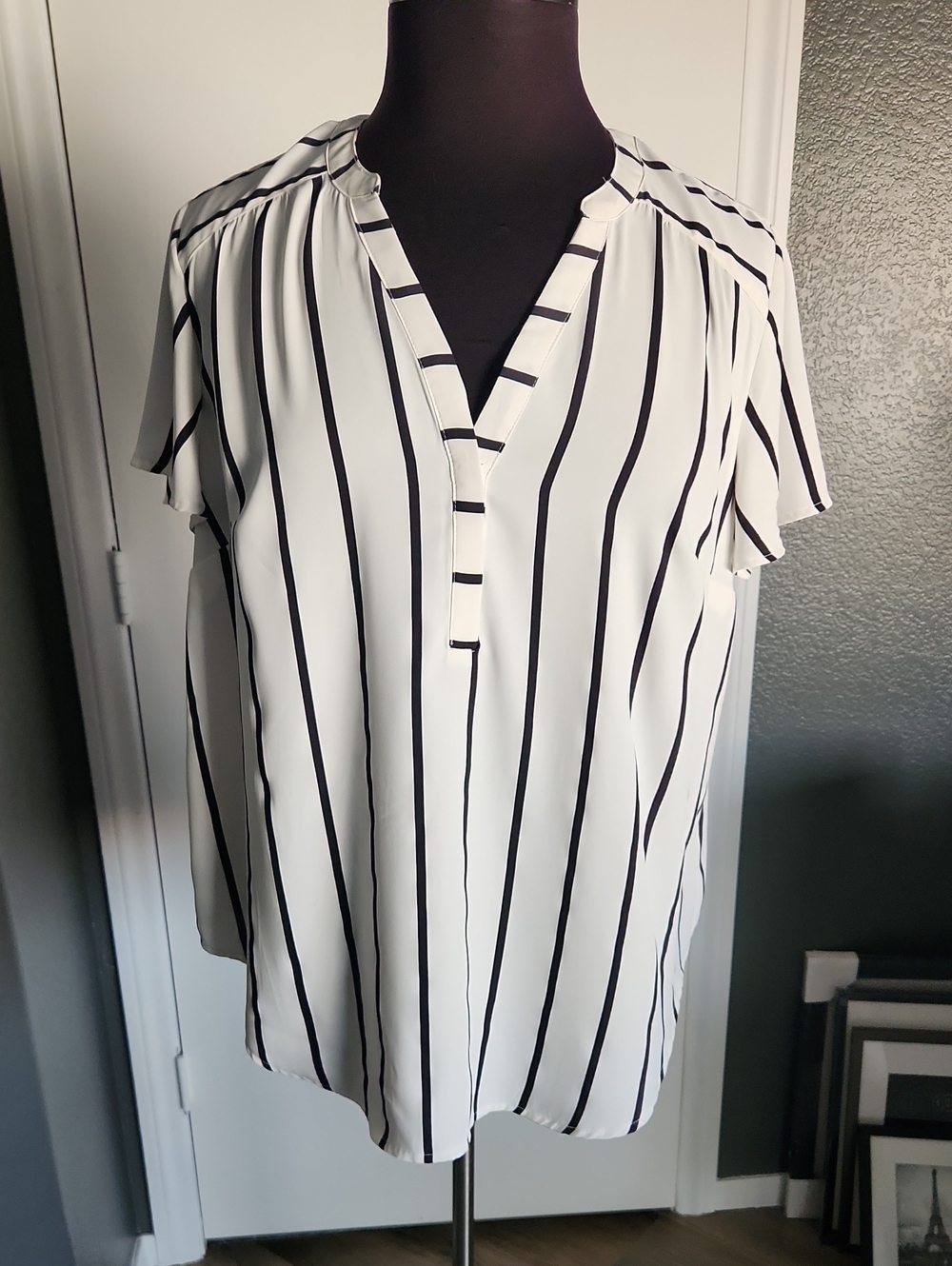 torrid White Blouse with Black Vertical Stripes